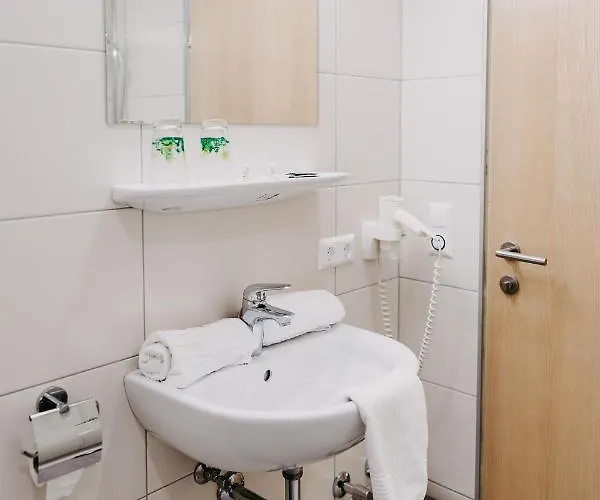 אורחן Wunder 3*